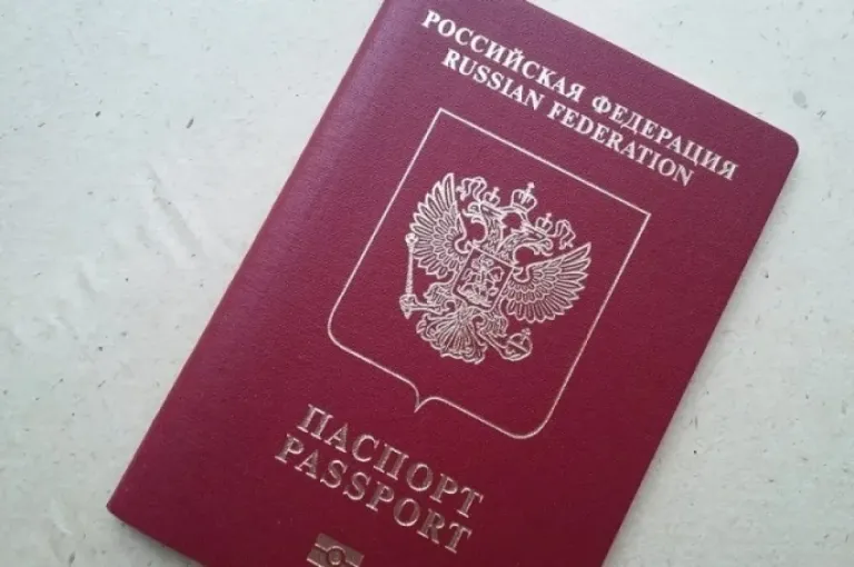 Новосибирцев предупредили о мошенниках с «быстрым» загранпаспортом