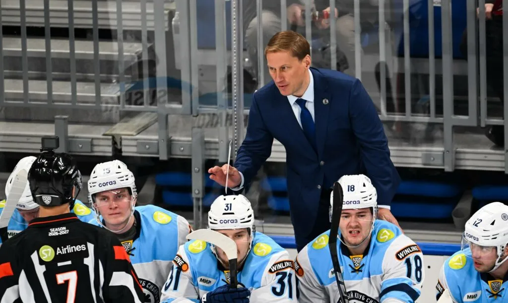 «Сибирь» проиграла СКА 3:6, ведя в счёте 3:1